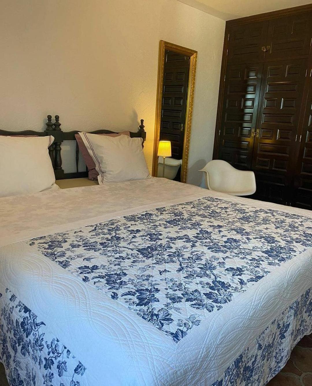 알카우씬 El Nispero Dulce B&B 외부 사진